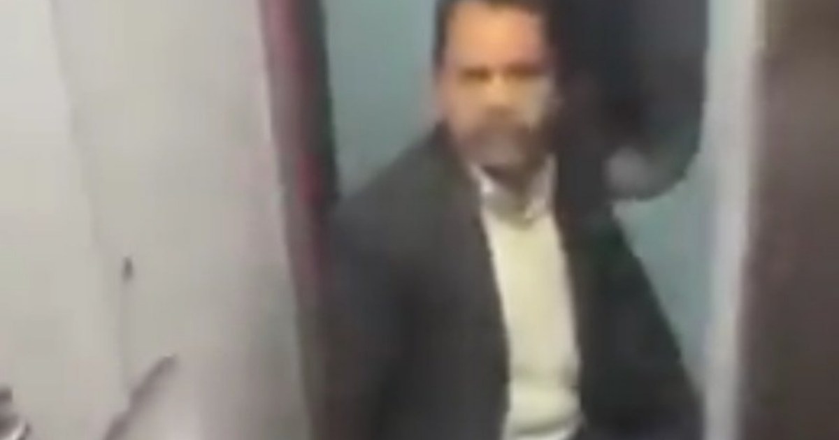 TTE suspended for beating a passenger with a belt in Amrapal