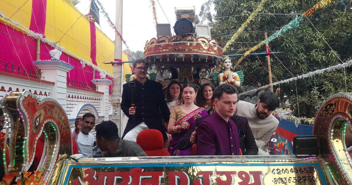 The groom is from Chhapra and the bride is from America got 