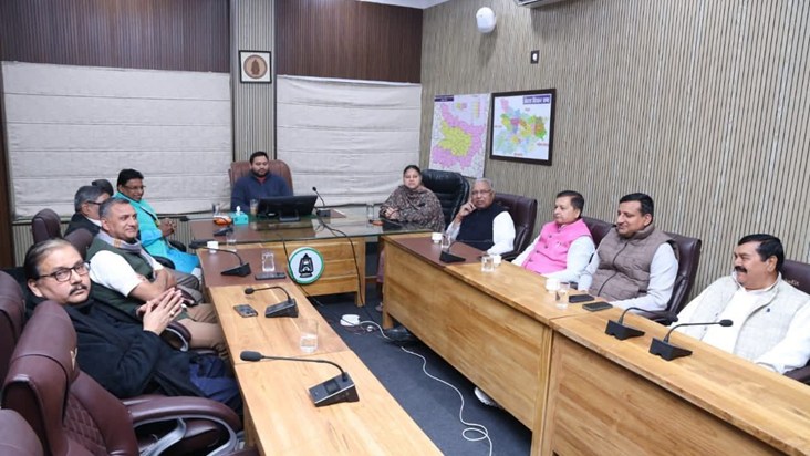 Tejashwi became active even before 100 days of silence: Fear