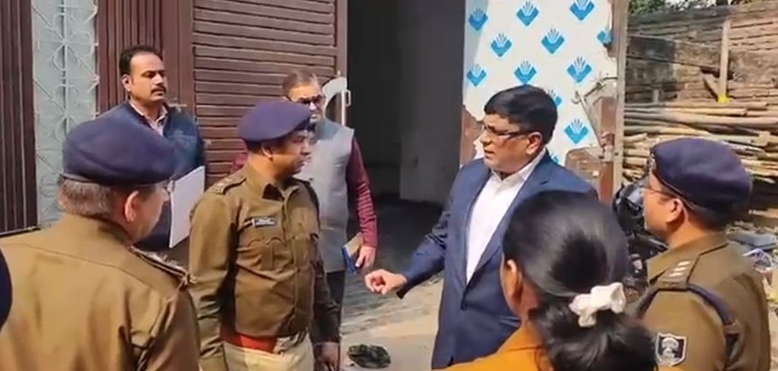 the IG visited the girls' hostel.