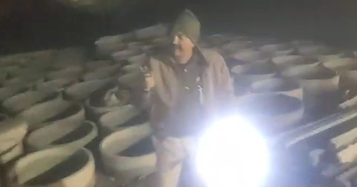 sharab chhapemari me police aur gramino me jhadap