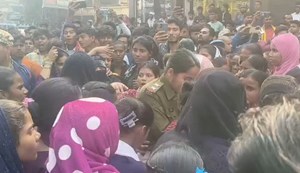 inter exam admit card na milne par chhatro ka futa gussa