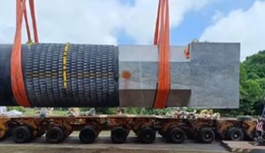The world's largest Shiva Lingam has arrived in Bihar.