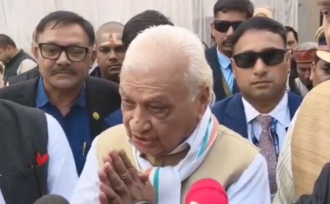 darbhanga rajgharane me maharani ko shradhanjali dene pahuch