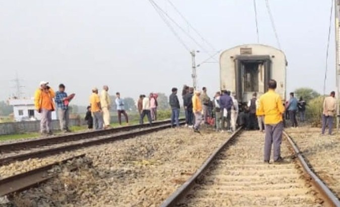 A train coach derailed in Rajgir.