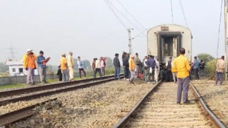 A train coach derailed in Rajgir.