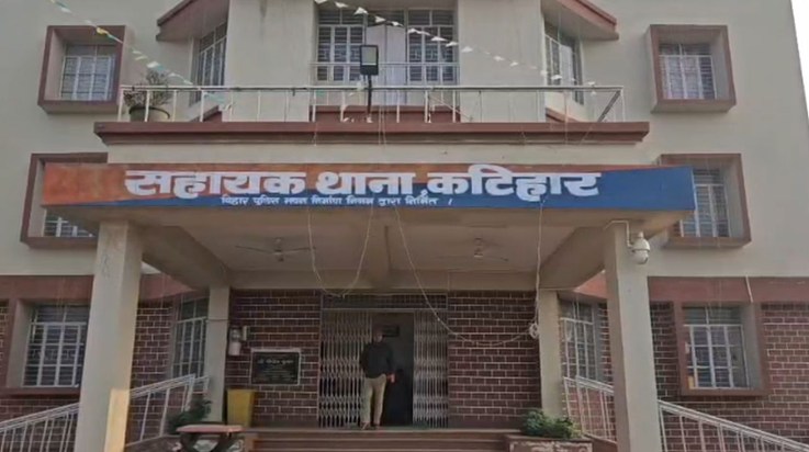 Even the police and police stations are not safe in Bihar.