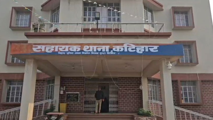 Even the police and police stations are not safe in Bihar.