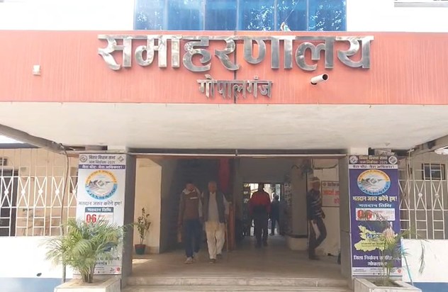 patrakaar par jaanleva hamla, apradhiyon ne bich raste ghera