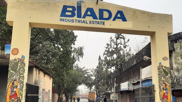 hajaro ki sankhya me rojgar