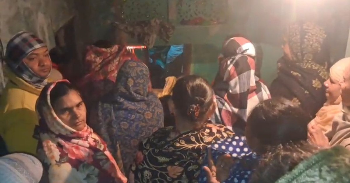 When he asked for the 500 rupees he had lent, his friend sta