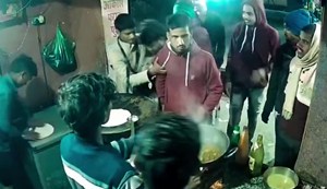 Drunkards go on rampage in Tejashwi's assembly, causing commotion at a fast food shop