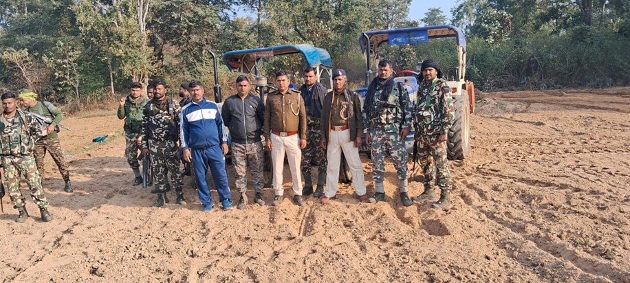 Major police operation in Gaya: 25 acres of opium cultivatio