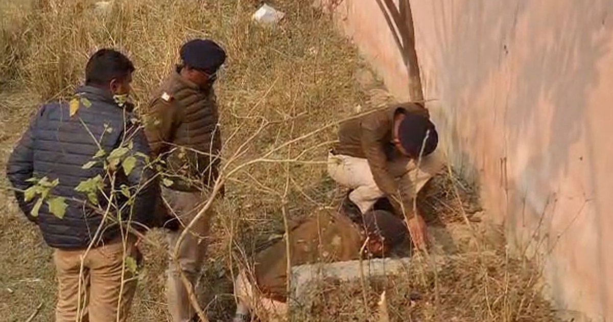 police ko chakma dekar kaidi hua farar