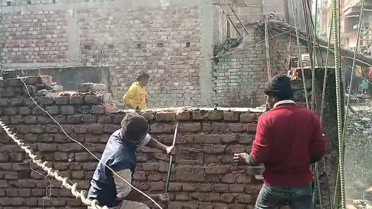 JCB did not arrive, encroachment removal campaign was carrie