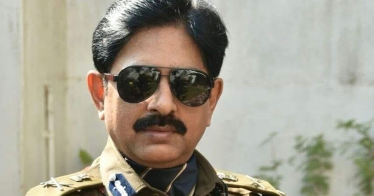 IPS Alok Raj resigned on the sixth day of his posting.