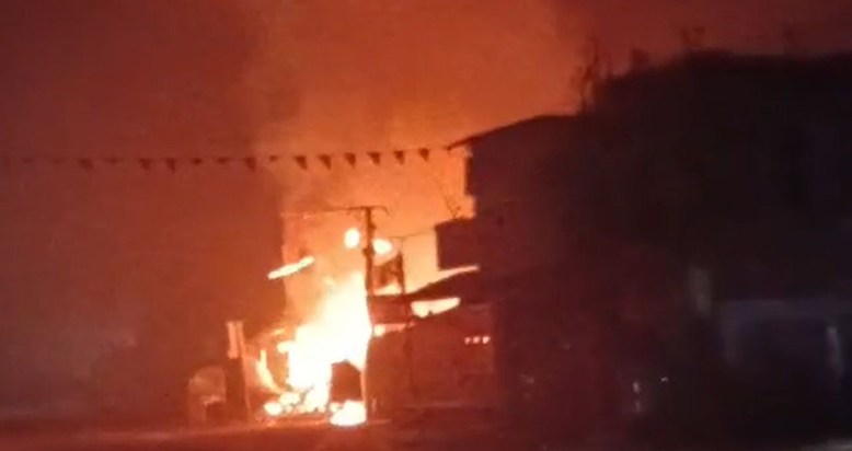 aag ki lapton ne nigal liya pura supaul bazar