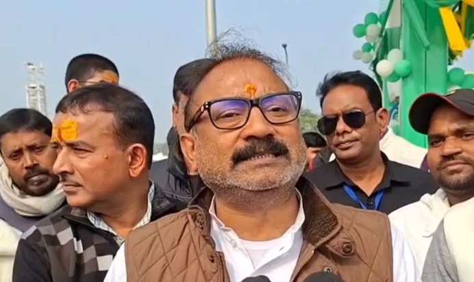 ashok chaudhary ka tejasvi par war