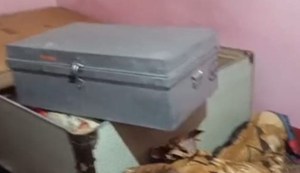 Thieves entered a locked house, and when the owner returned, lakhs had already been stolen.