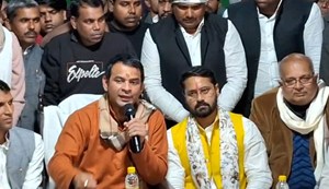 Tejashwi has been surrounded by traitors.