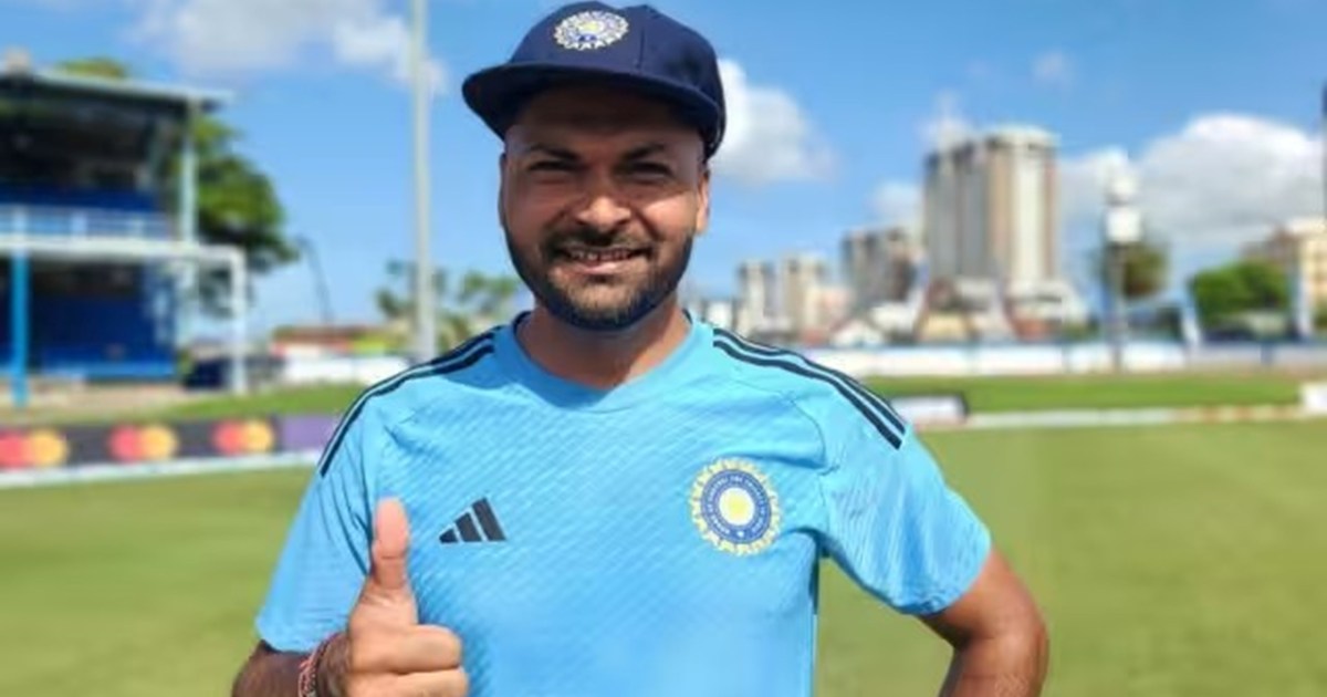 gopalganj-mukesh-kumar-debuting-with-india-westindies-match-