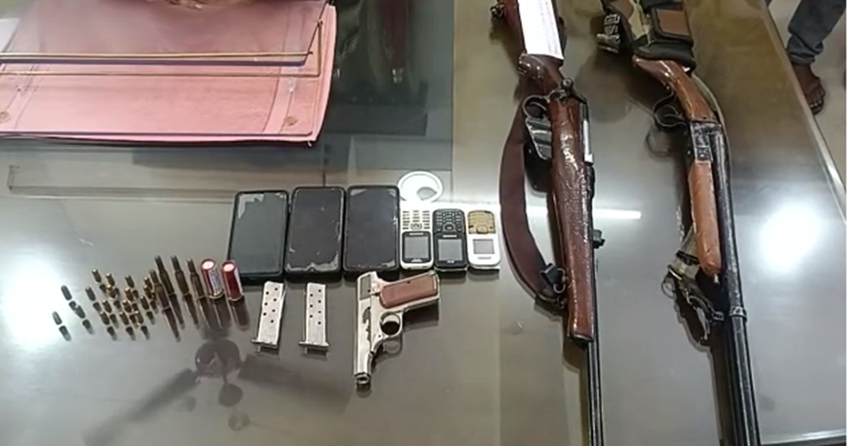jehanabad Jehanabad police arrested five criminals with arms
