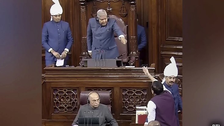 aap leader sanjay singh out from sadan
