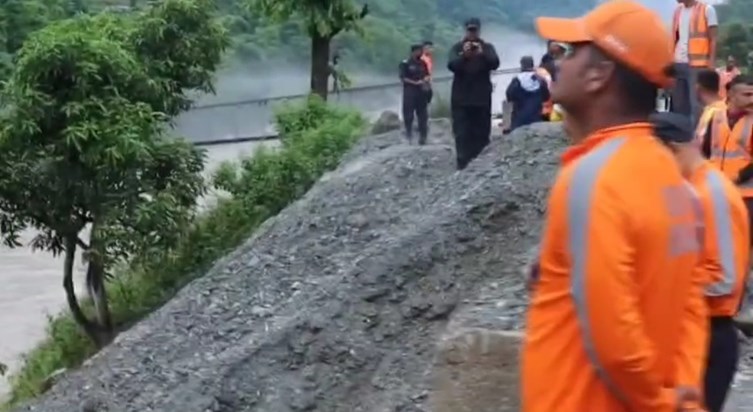 NDRF team reached Nepal, engaged in search of missing bus an
