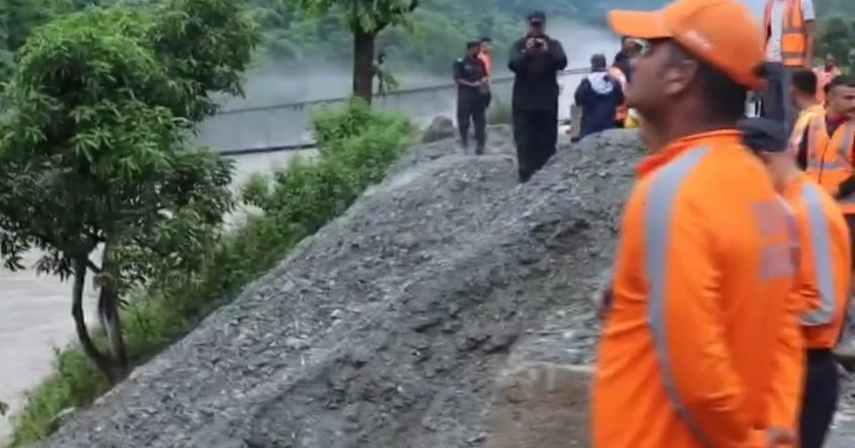 NDRF team reached Nepal, engaged in search of missing bus an