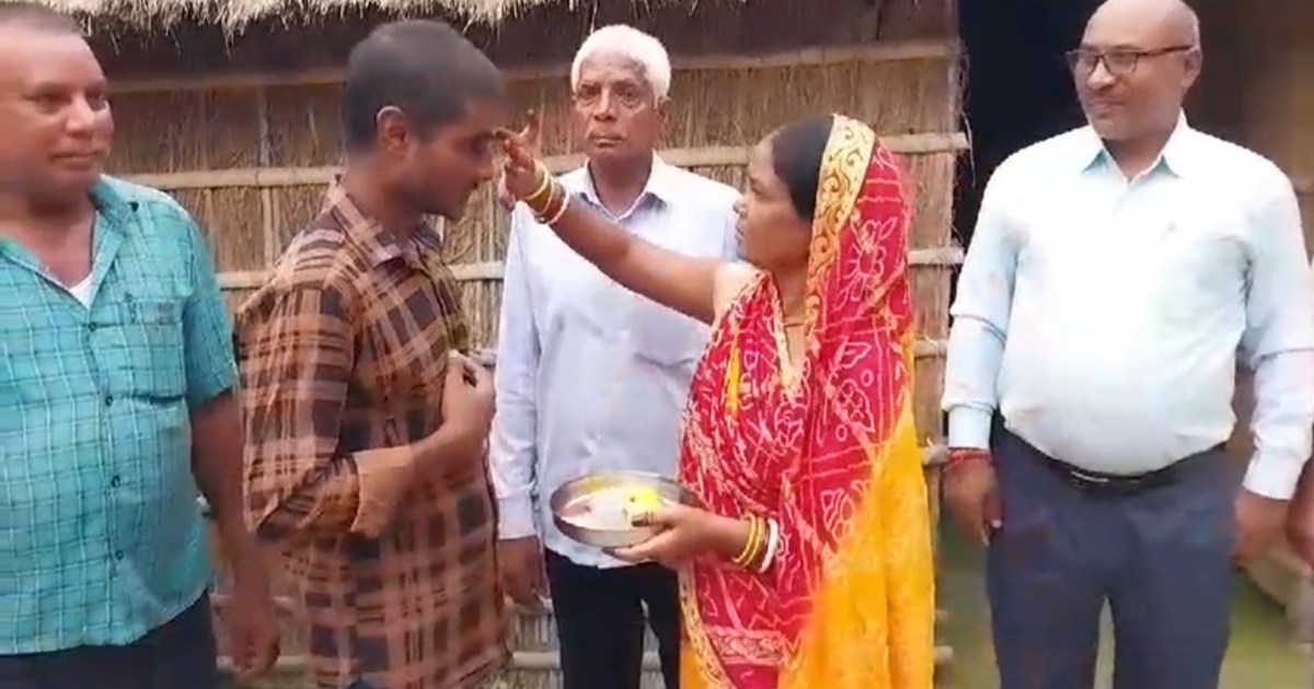 On the lines of the story of the movie 12th Fail, Abhishek f