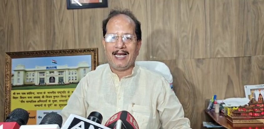 Dy cm vijy singha ka nye kanun pr byan Dy cm vijy singha ka nye kanun pr byan