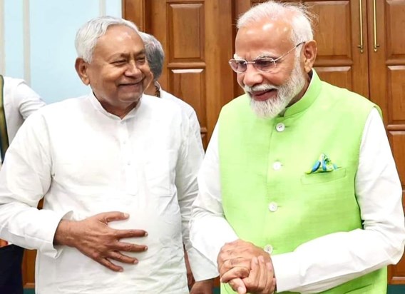 CM Nitish Kumar is praising the Prime Minister and the Finan CM Nitish Kumar is praising the Prime Minister and the Finan