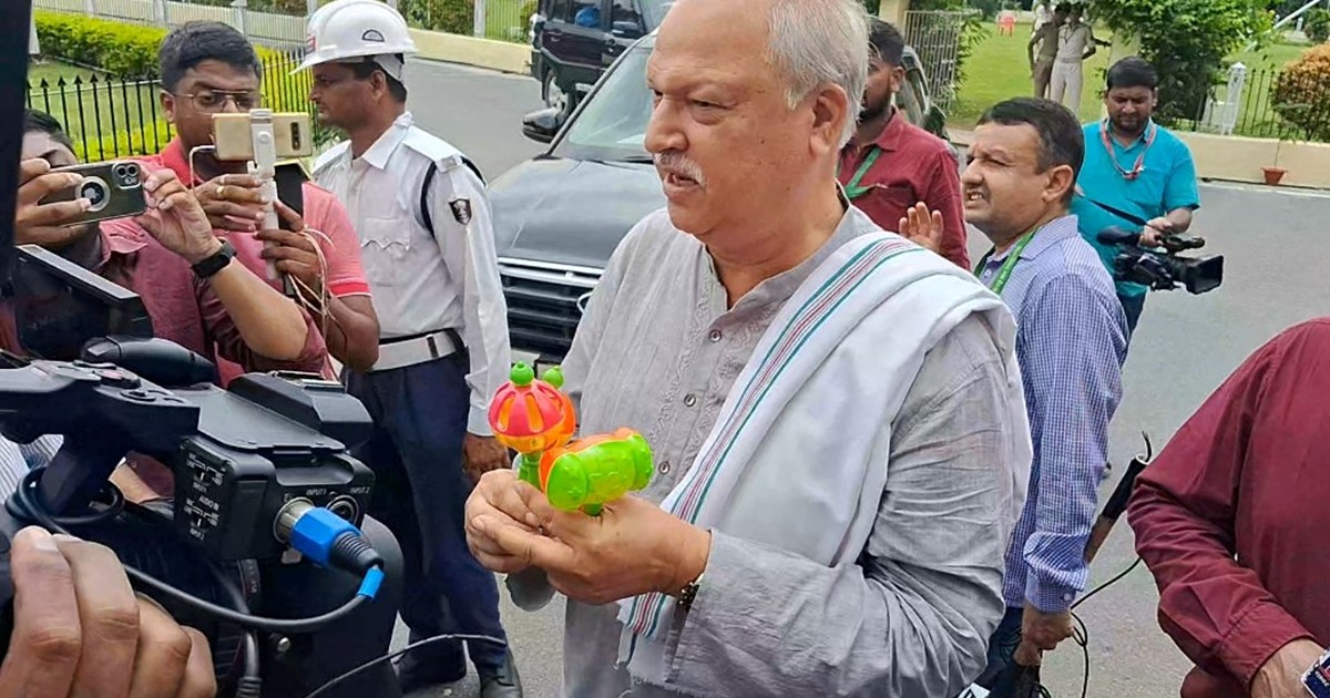 Congress vidhaayk vidhansbha pahuche jhunjhuna lekr