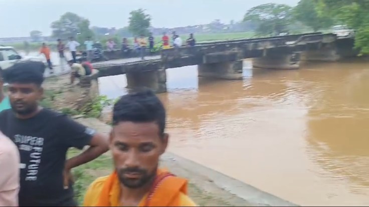 Four students returning from school drowned in a canal in Sa Four students returning from school drowned in a canal in Sa