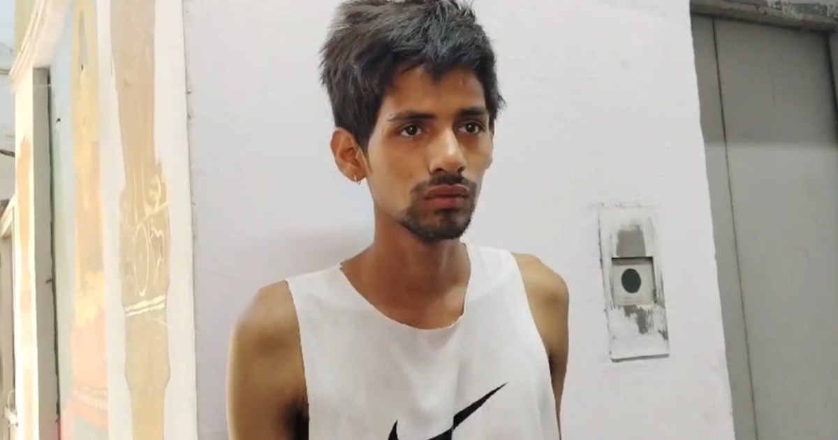 A youth who snatched a mobile phone in Patna was arrested re