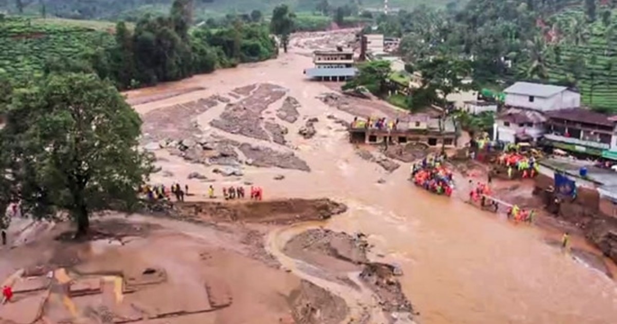 The death toll in Wayanad landslide reached 250