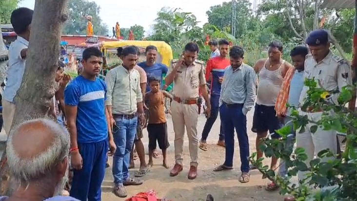 Humanity shamed, newborn baby found in a bush in Samastipur