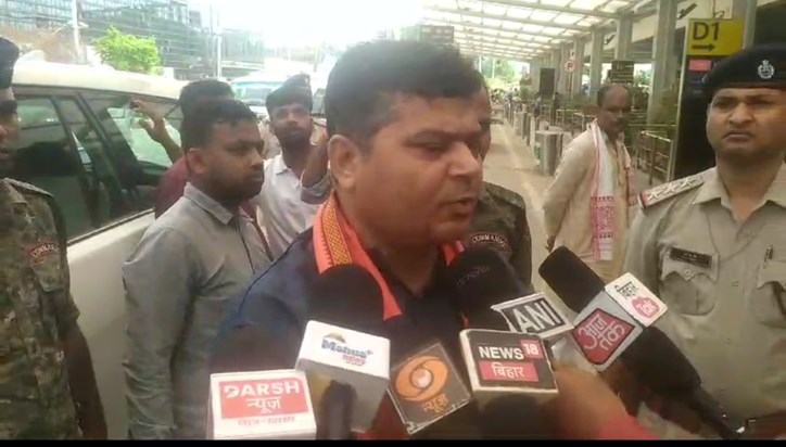 Kendriy mntri raj bhushn nishad ka byan Kendriy mntri raj bhushn nishad ka byan