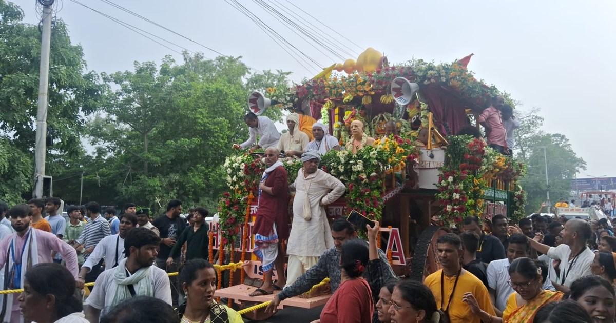 Iskon shobha yatra