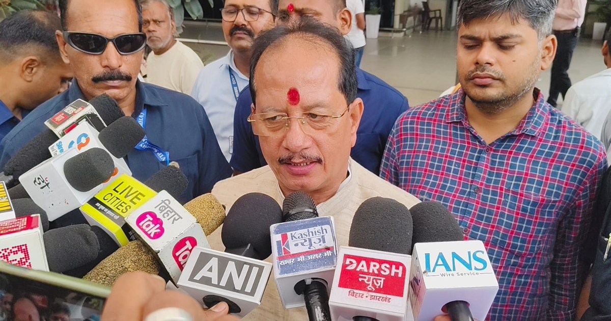 Vishesh rajy darja pr dycm vijy singha ka byan