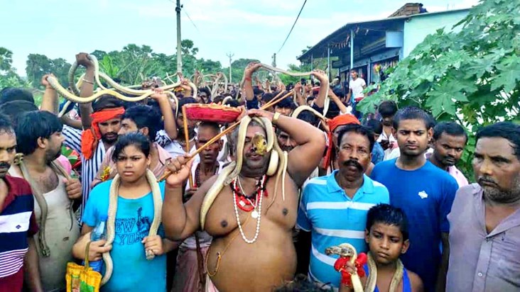 Snake fair held at Scindia Ghat in Samastipur Snake fair held at Scindia Ghat in Samastipur