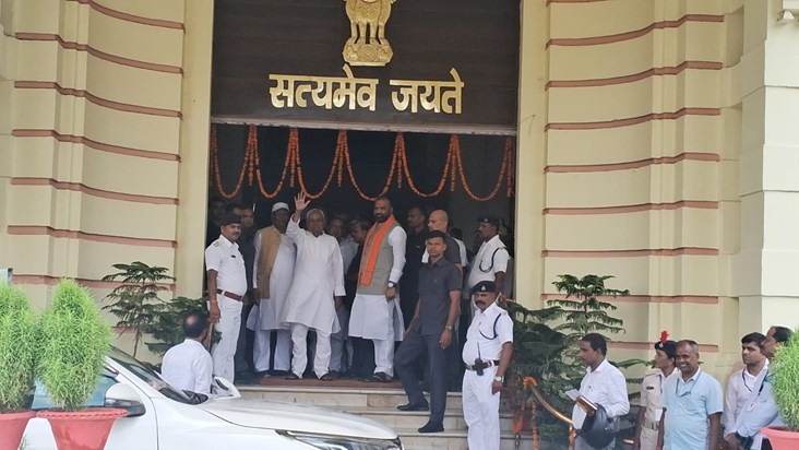 RJD and CPIML MLAs protested in Bihar assembly premises, rai RJD and CPIML MLAs protested in Bihar assembly premises, rai