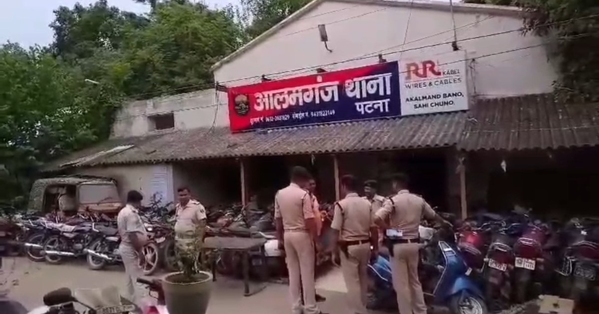 10 lakhs looted from a businessman in Patna