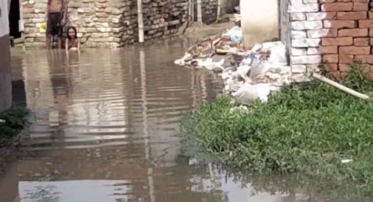 Waterlogging in Motihari Municipal Corporation area in the f Waterlogging in Motihari Municipal Corporation area in the f