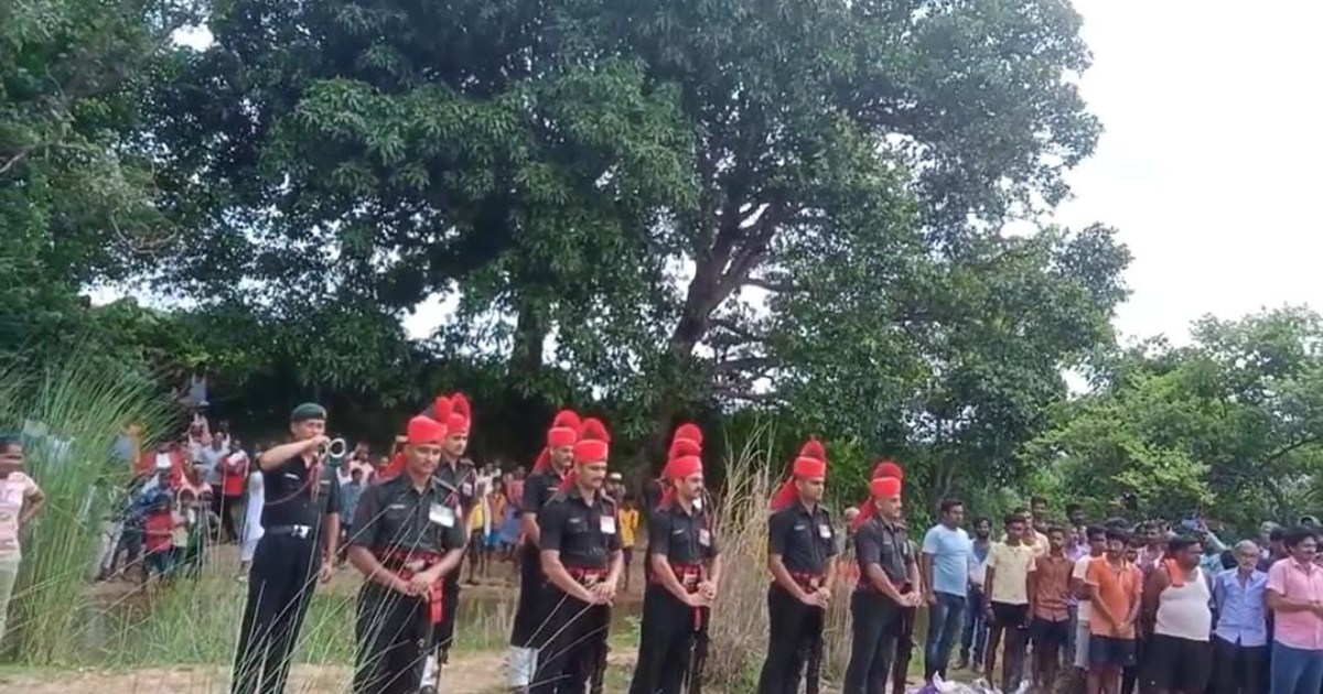 Last farewell given to martyred Army soldier in Jamui