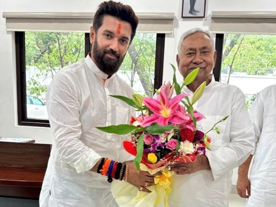 Union Minister Chirag Paswan met Chief Minister Nitish Kumar Union Minister Chirag Paswan met Chief Minister Nitish Kumar