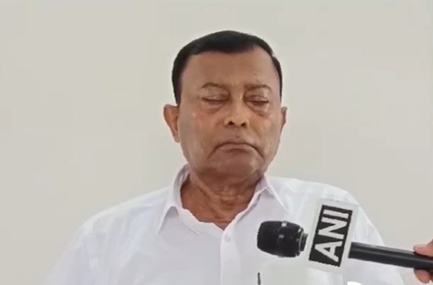 Baba Surajpal appeared before the media after the arrest of Baba Surajpal appeared before the media after the arrest of