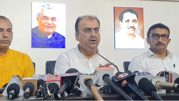 Rahul Gandhi ke hindutv vale byan pr mntri mangl Pandey ka h Rahul Gandhi ke hindutv vale byan pr mntri mangl Pandey ka h