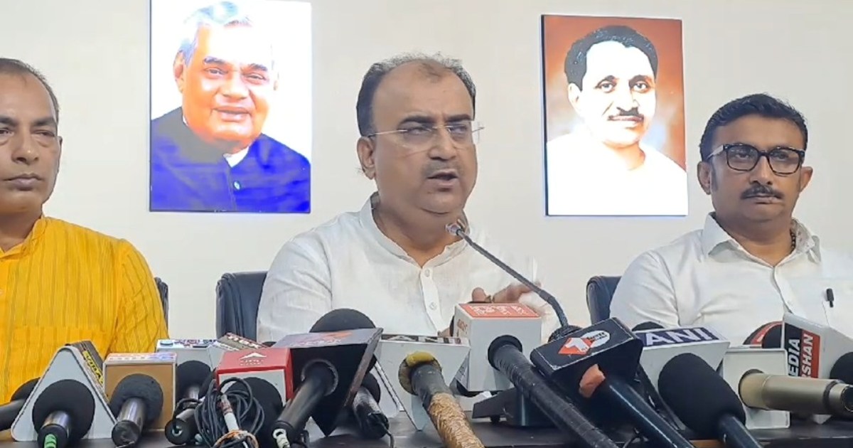 Rahul Gandhi ke hindutv vale byan pr mntri mangl Pandey ka h