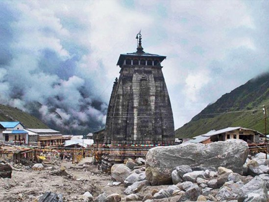 Many deaths due to landslide in Kedarnath Many deaths due to landslide in Kedarnath